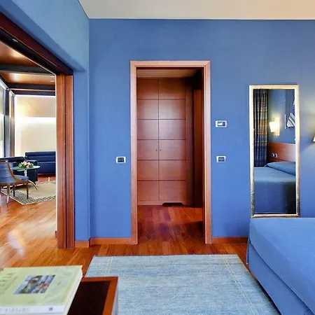 Rossini Al Teatro 4* إمبيريا