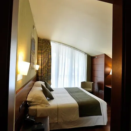 فندق Rossini Al Teatro إمبيريا