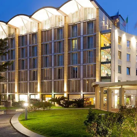 Rossini Al Teatro 4* إمبيريا