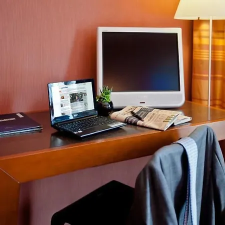 Rossini Al Teatro فندق إمبيريا