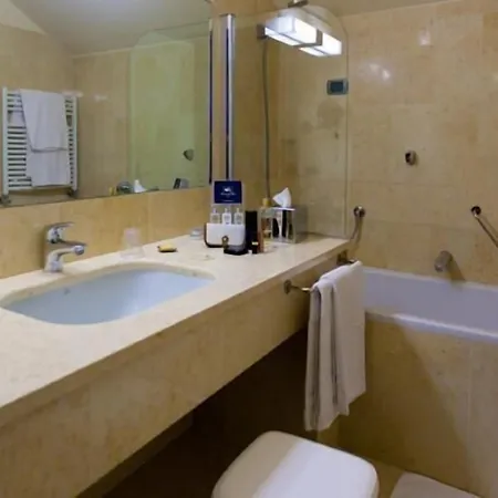 Rossini Al Teatro فندق إمبيريا