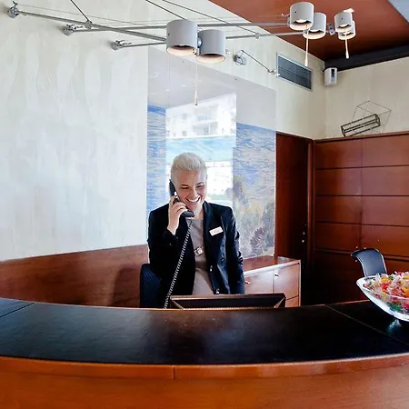 Hotel Rossini Al Teatro Imperia