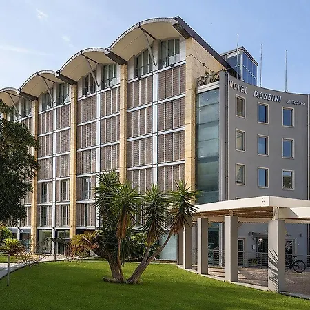 Hotel Rossini Al Teatro Imperia