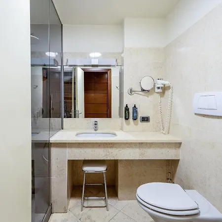 Hotel Rossini Al Teatro 4*
