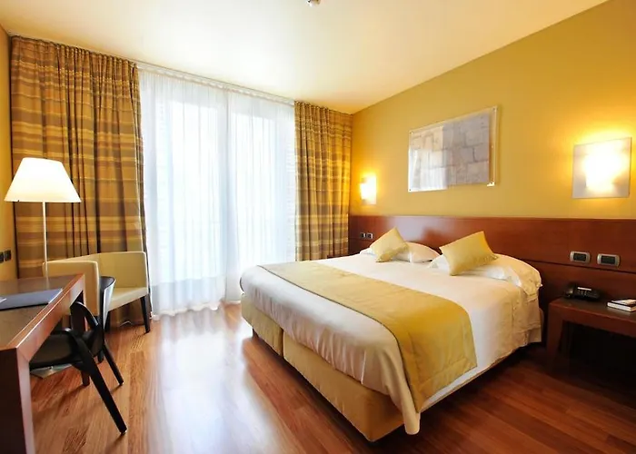 Отель Rossini Al Teatro