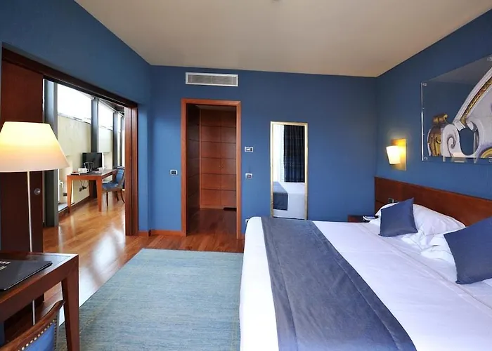 Rossini Al Teatro Отель Империя