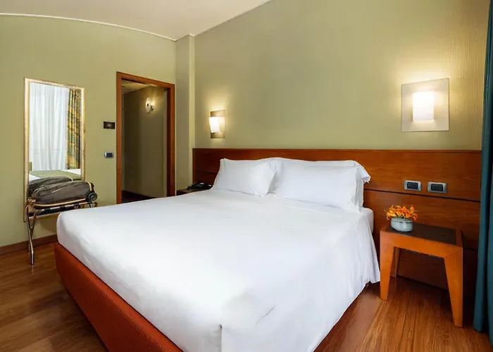 Отель Rossini Al Teatro