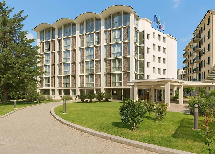 Rossini Al Teatro 4*