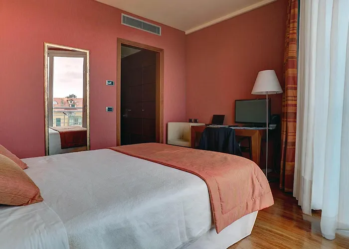 Отель Rossini Al Teatro 4*